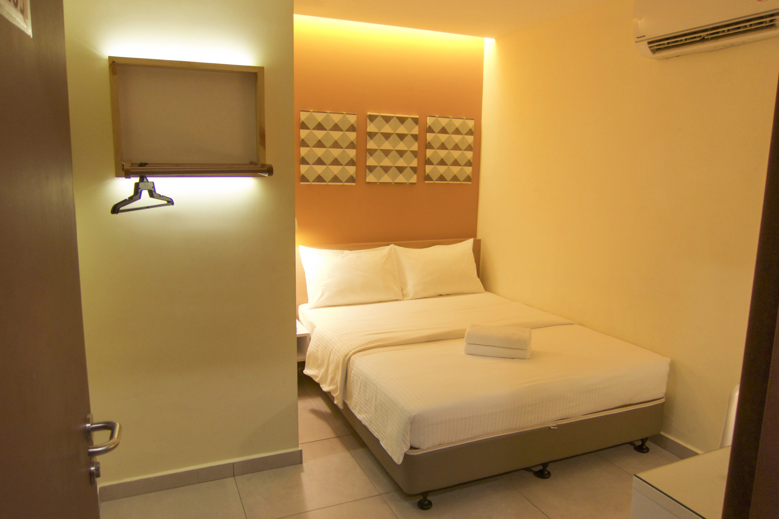 Standard Double Room Without Windows - Image 2