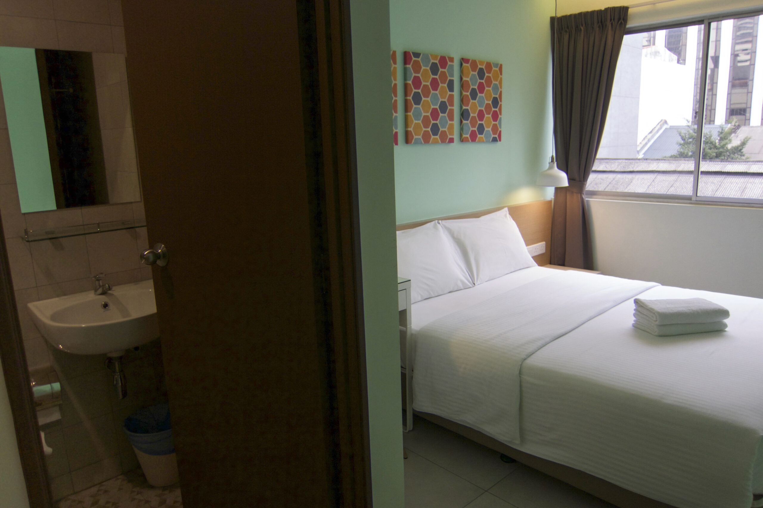 Superior Double Room With Windows - Image 5